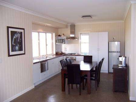 Photo: Waterview House - South Burnett Vineyard Accommodation